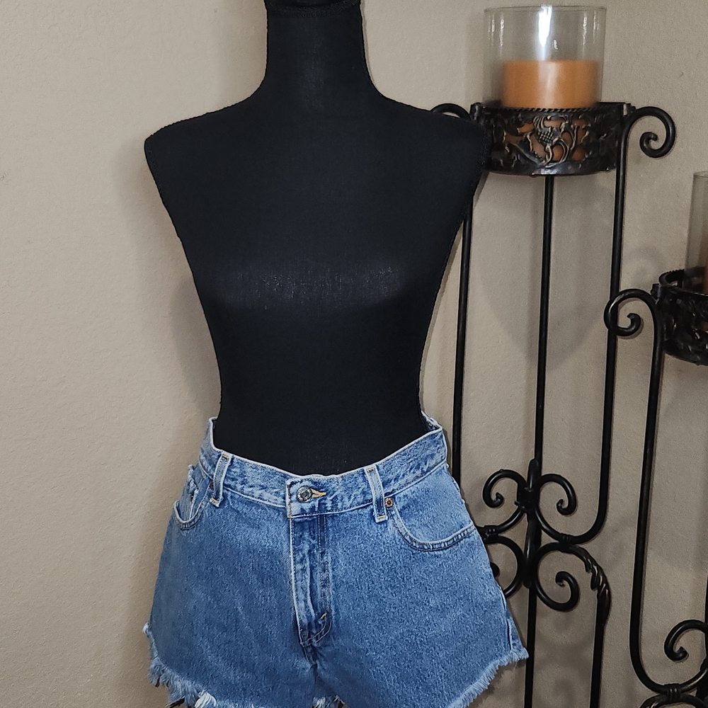 Levi's Blue Jean Shorts High-Waisted‎ Frayed Hem